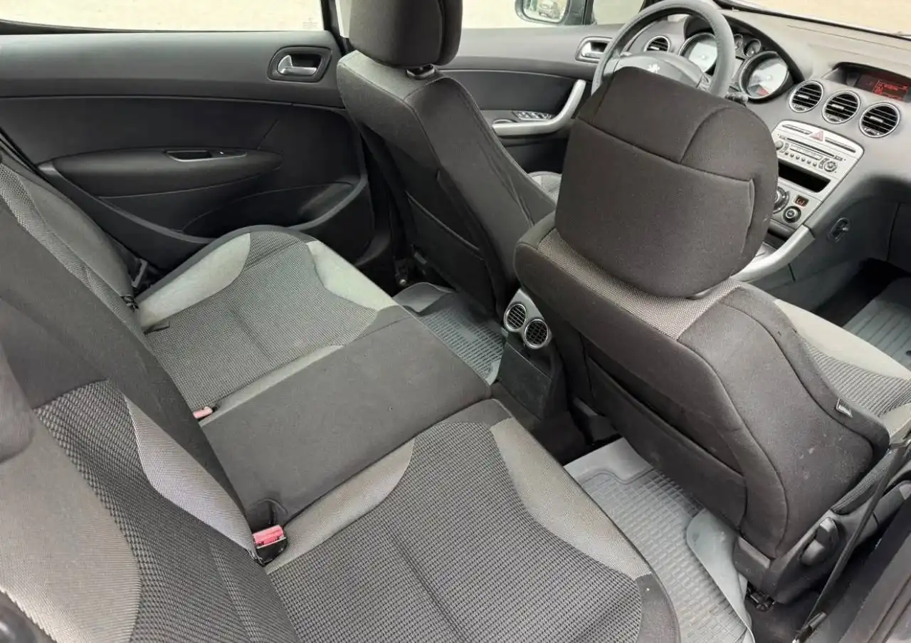 Продам Peugeot 308 2008 года в хорошем состоянии