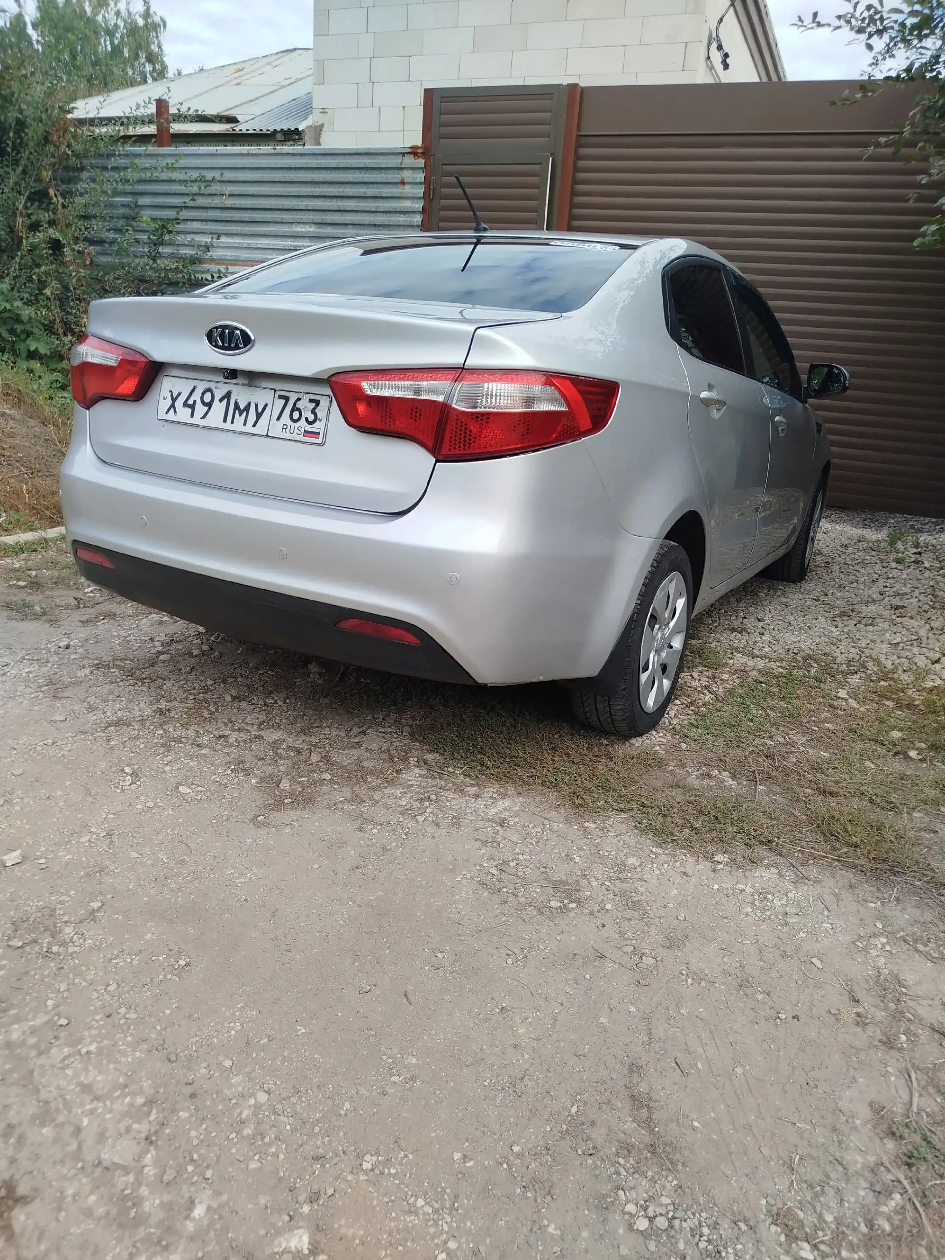 Продам Kia Rio 1.6 АКПП 2012 года