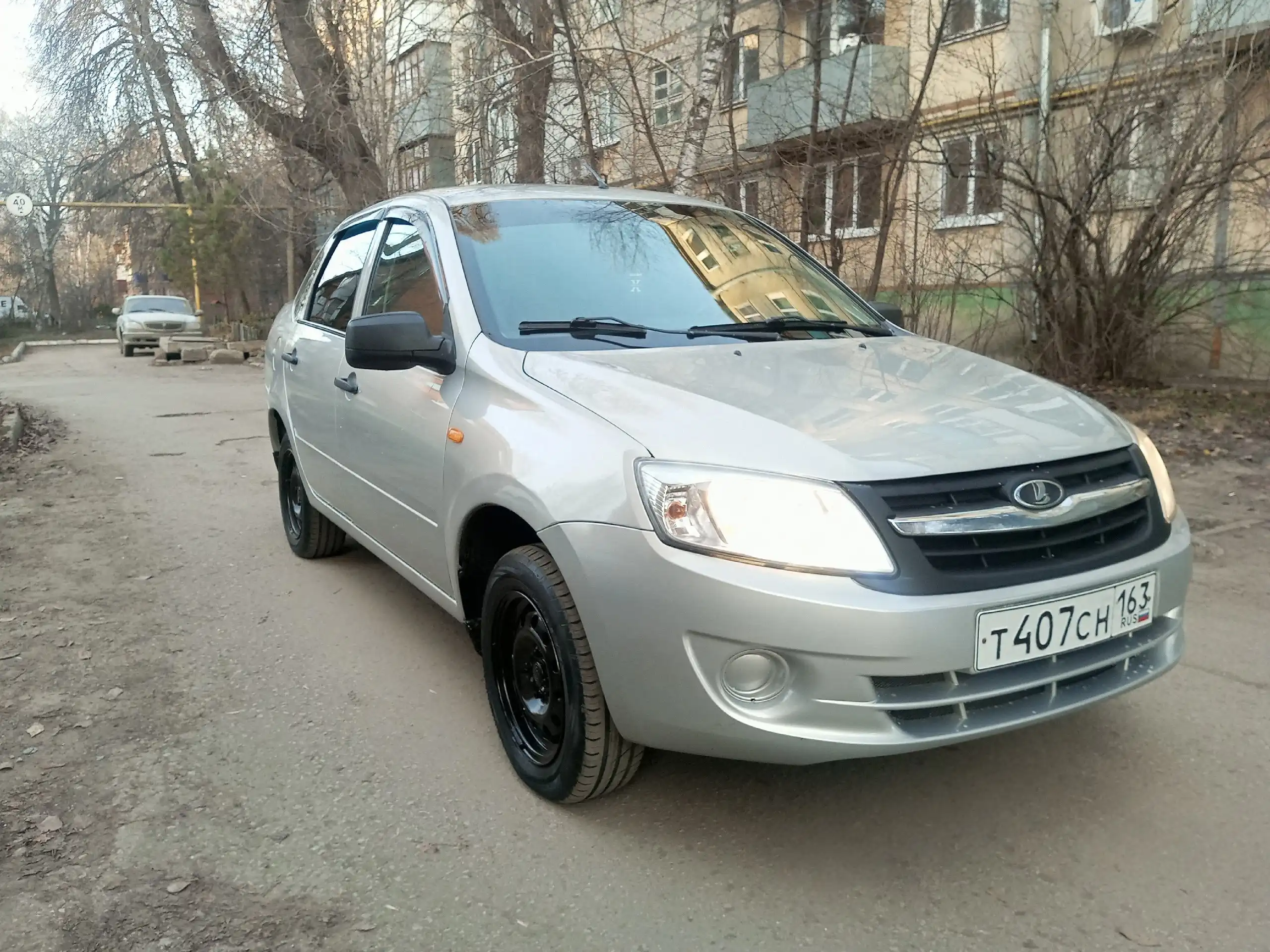 Продажа Lada Granta 2013 года