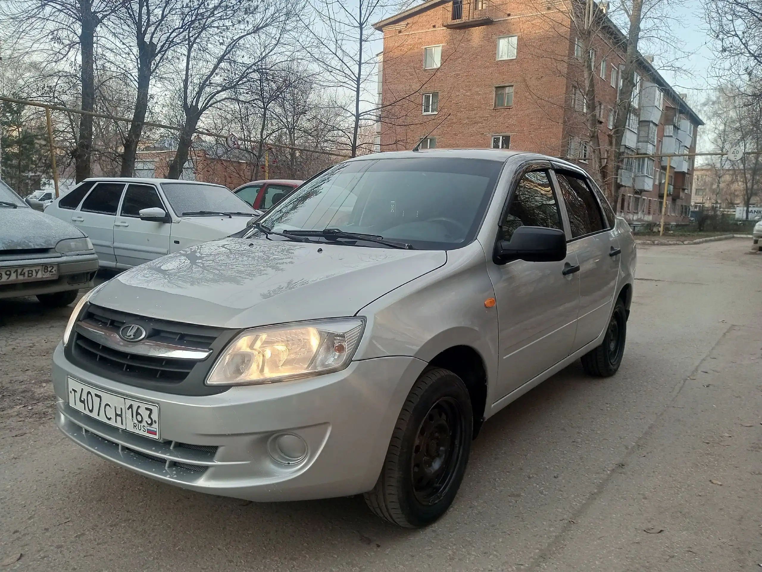 Продажа Lada Granta 2013 года