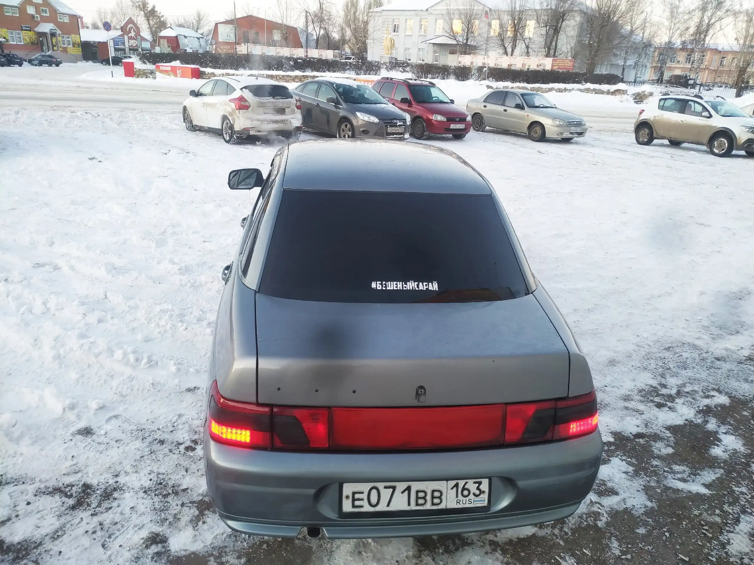 ВАЗ 2110 2006 года на 16-дюймовых дисках