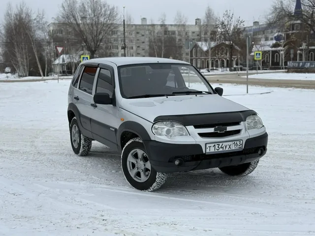 Chevrolet Niva Bertone 2009 года в отличном состоянии - Авто в Чапаевск