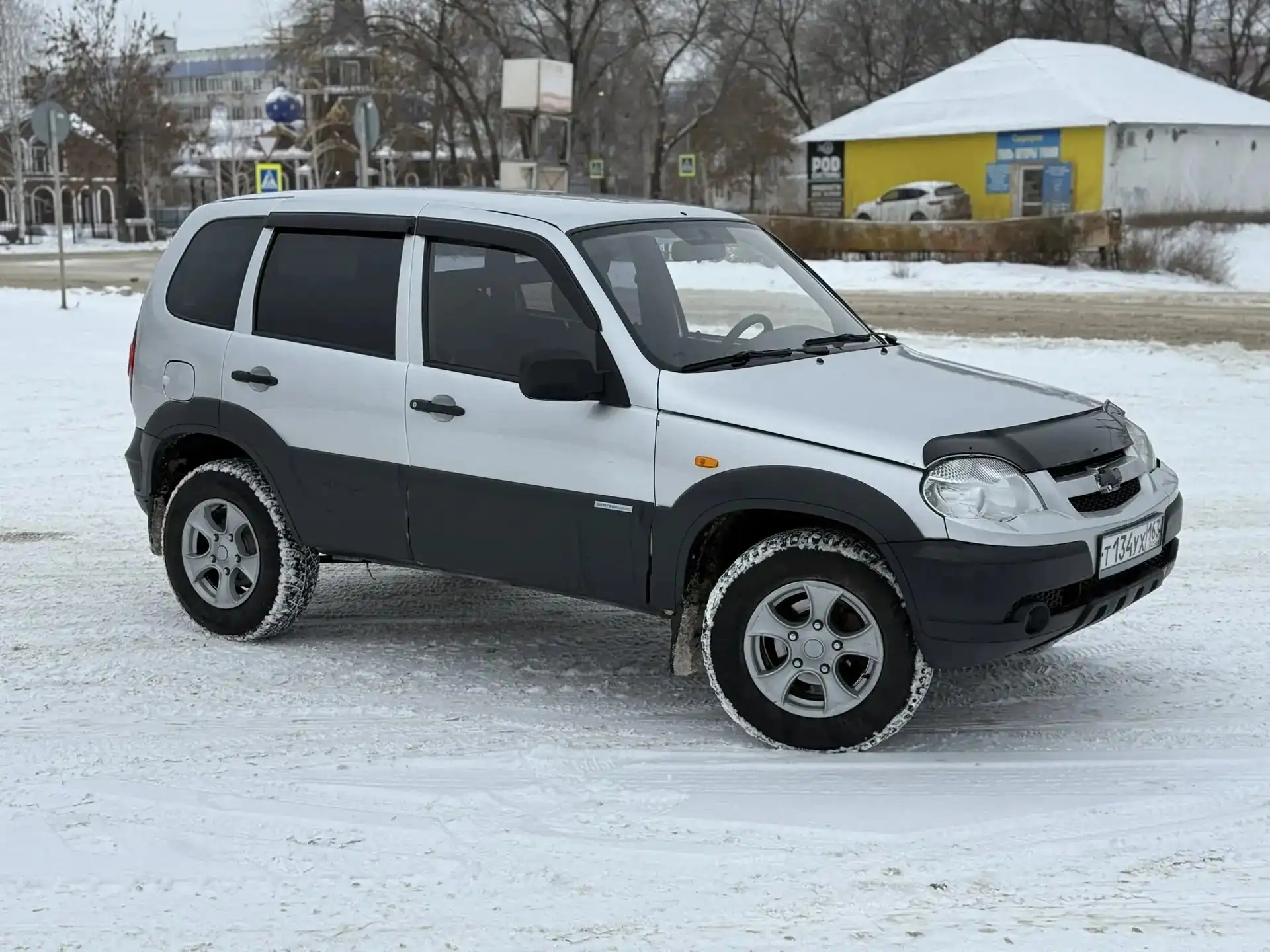 Chevrolet Niva Bertone 2009 года в отличном состоянии