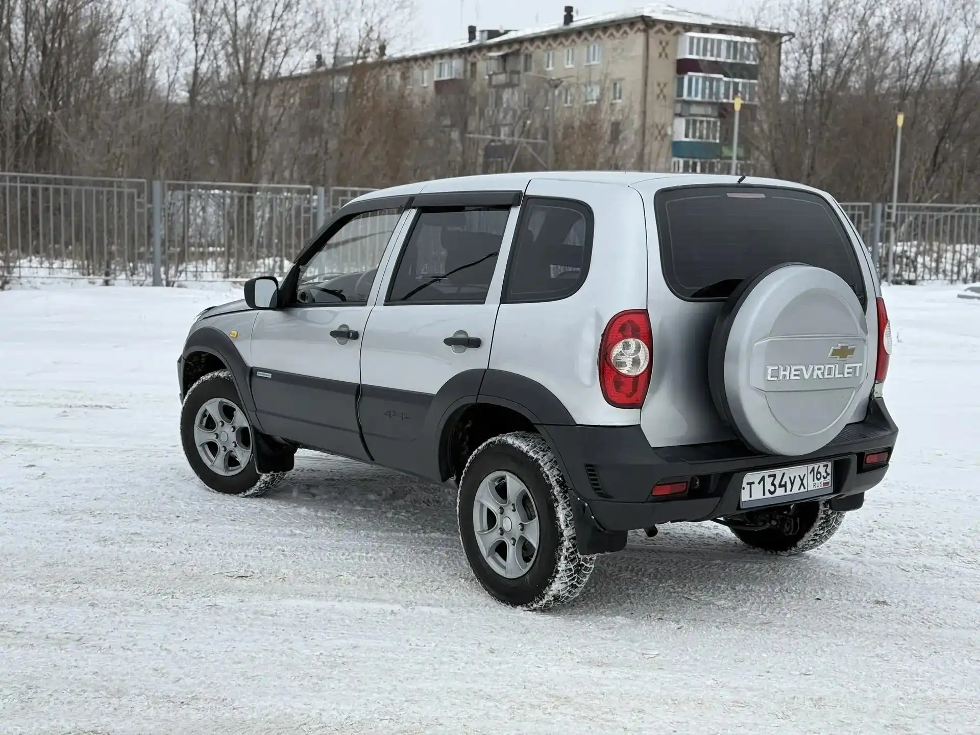 Chevrolet Niva Bertone 2009 года в отличном состоянии