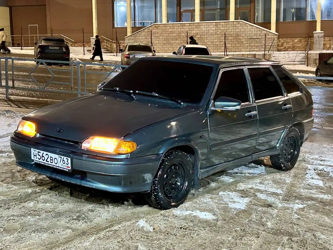 ВАЗ 2114 2010 года с пробегом 190000 км