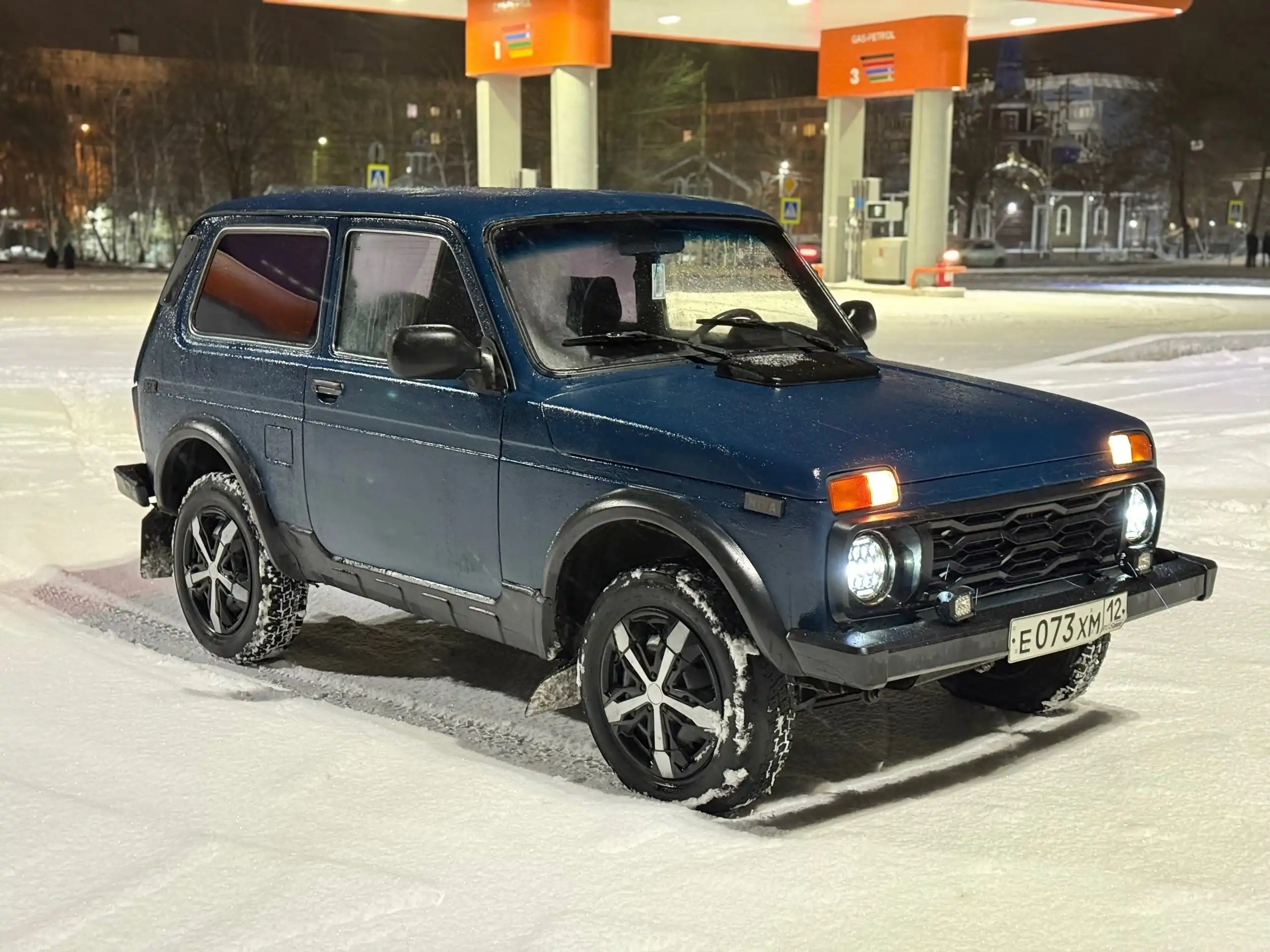 ВАЗ (LADA) 4x4 Нива 2010 года выпуска