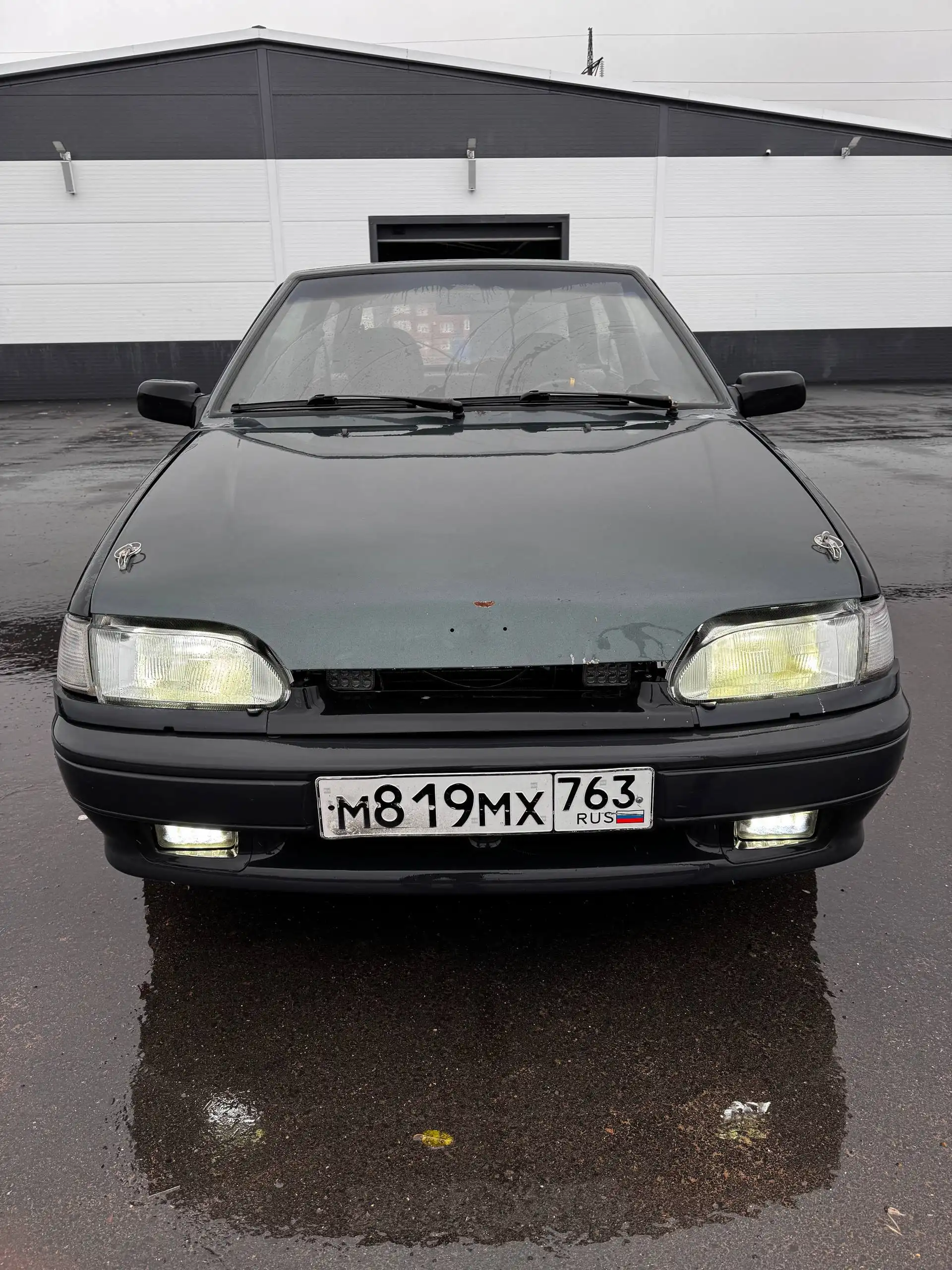 ВАЗ 2113 2009 года с пробегом 189000 км