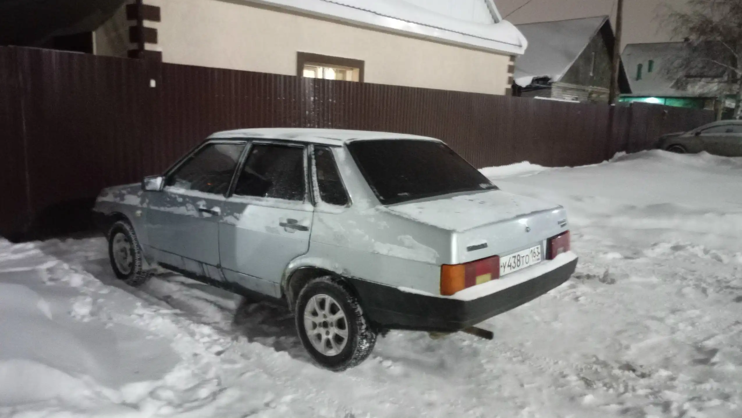 Lada 21099 1998 года выпуска