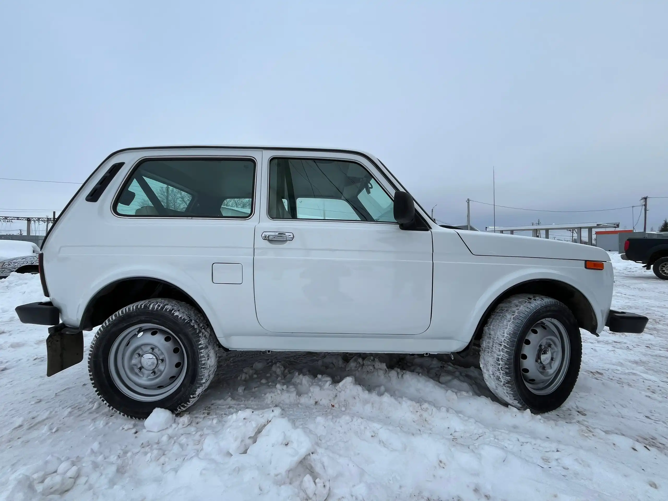 LADA 4x4 Нива 2121 2013 года