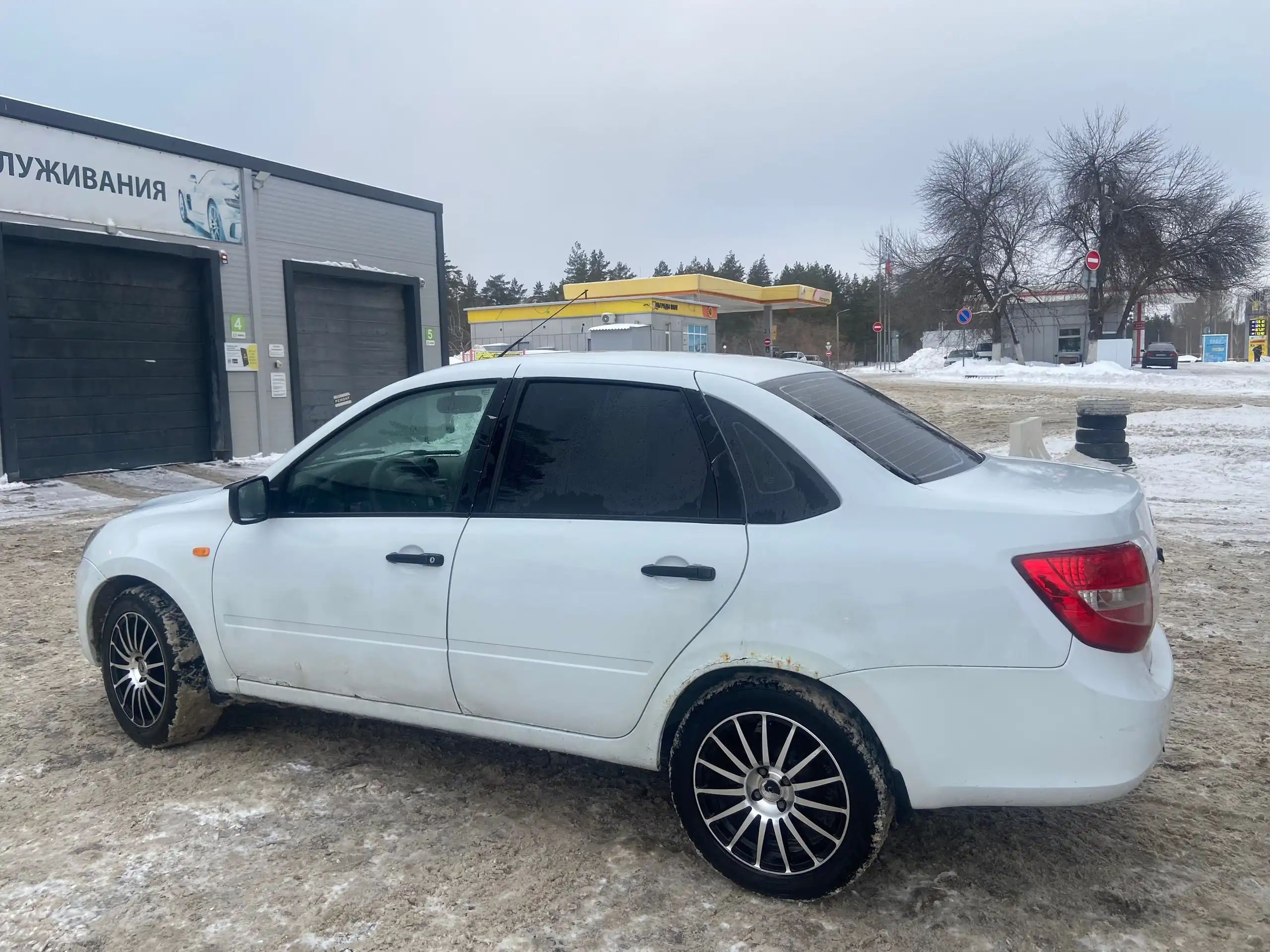 LADA Granta 2013, кондиционер, ходовая обслужена, пробег 168000 км