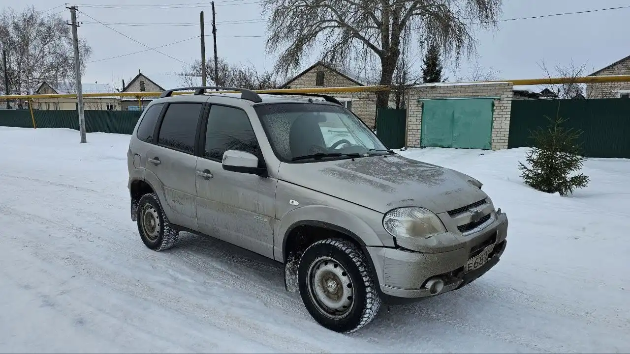 Продажа Chevrolet Niva 2015 года - Легковые автомобили (Авто) в Самара