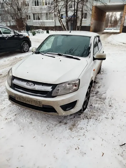 Продажа Лада Гранта 2015 года - Легковые автомобили в Тольятти