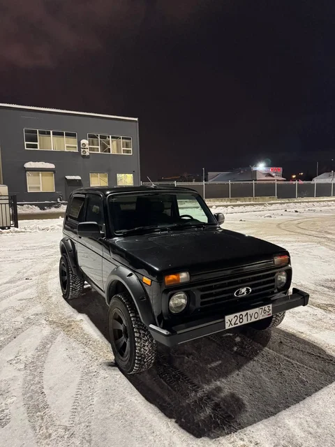 Продается Нива Легенд 2022 года с пробегом 18.300 км - Легковые автомобили в Тольятти