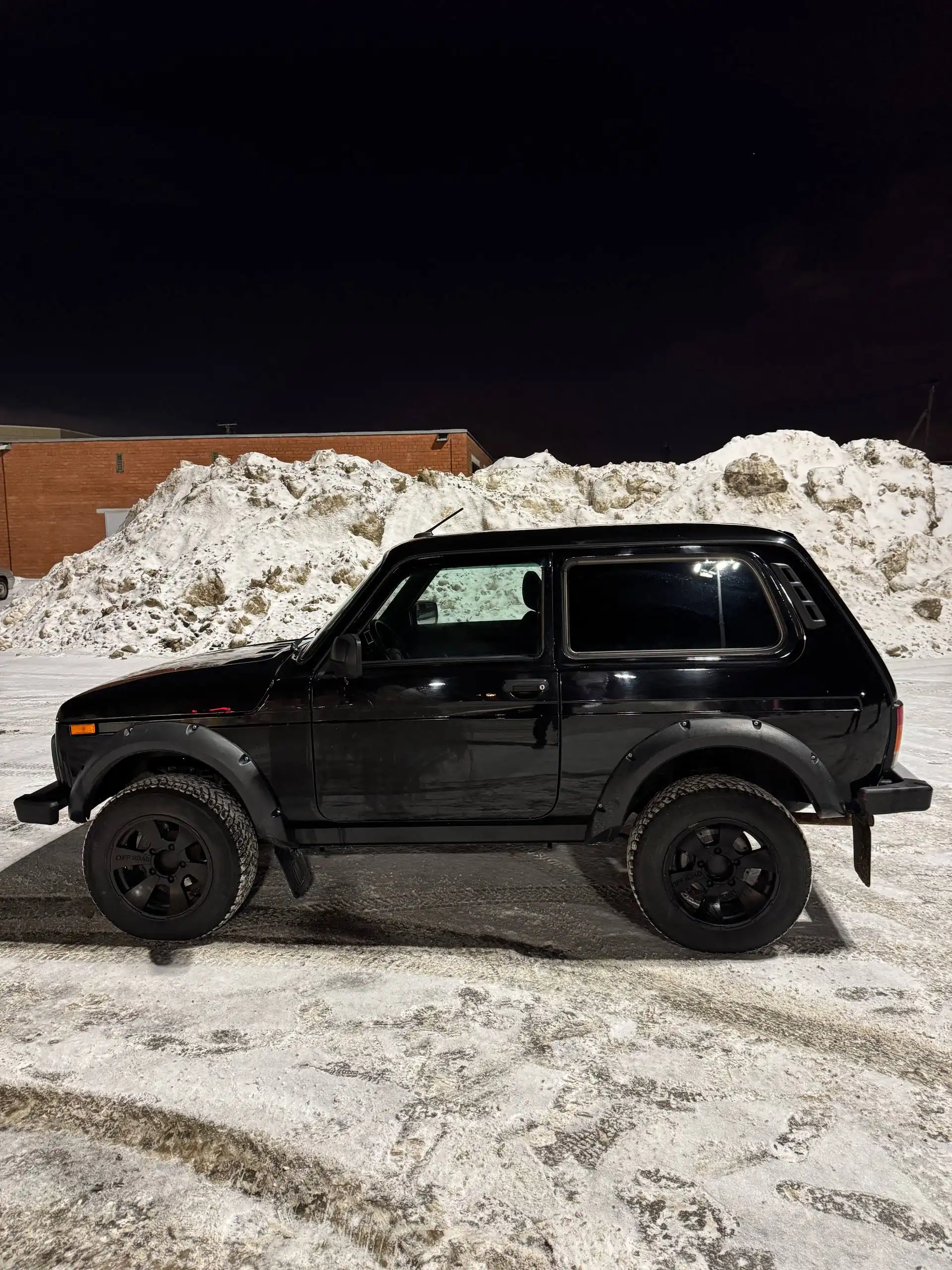 Продается Нива Легенд 2022 года с пробегом 18.300 км - Легковые автомобили (Авто) в Тольятти