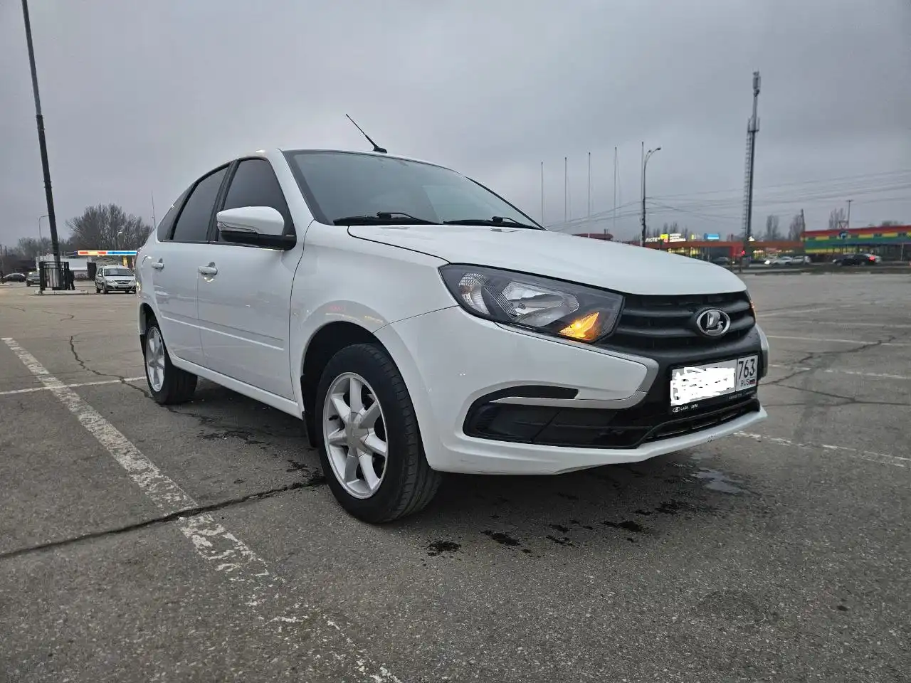 Продажа Lada Granta 2022 года с пробегом 83000 км - Легковые автомобили (Авто) в Тольятти