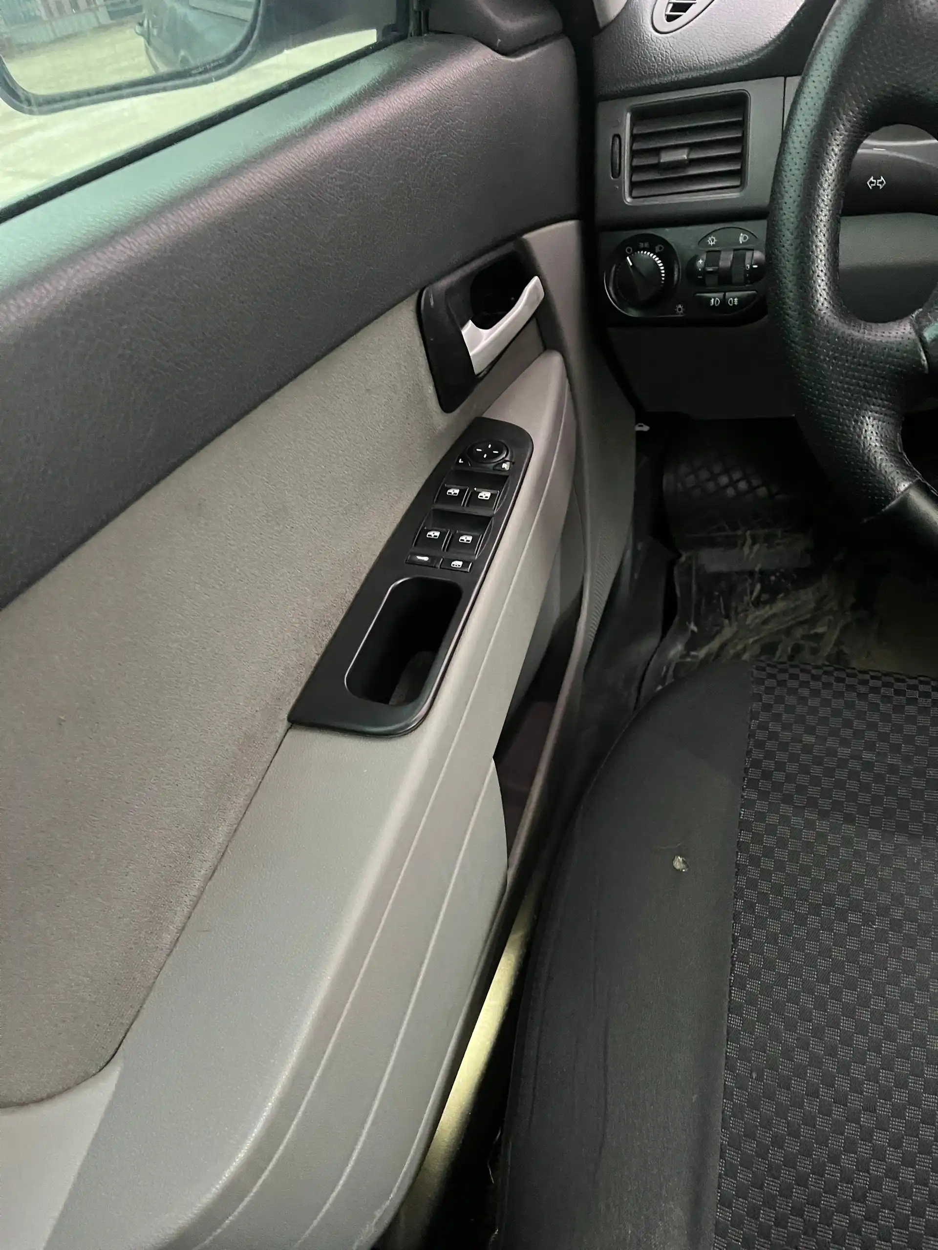 Продажа Лада Приора 2010 года в комплектации люкс - Легковые автомобили (Авто) в Самара