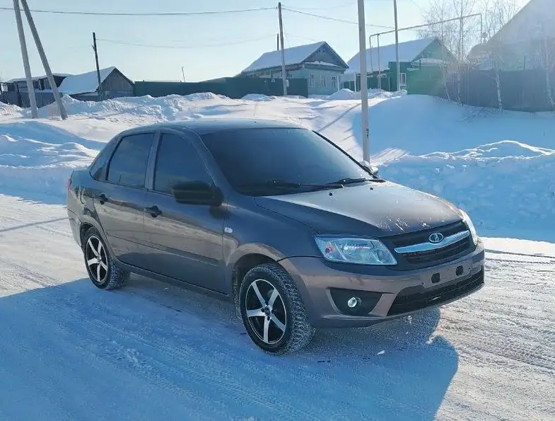 Продам LADA Granta 2014 года выпуска - Легковые автомобили (Авто) в Кинель-Черкассы