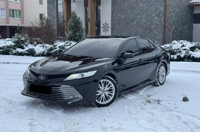 Toyota Camry 2019 года, автомат, 145 000 км, без ДТП - Внедорожники в Ростов