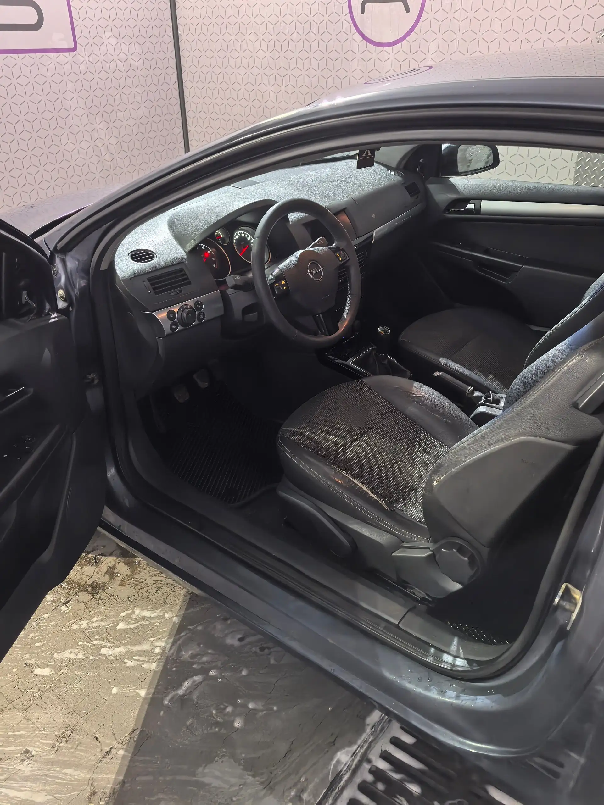 Opel Astra H GTC 2007 года с механической коробкой передач - Авто в Самара