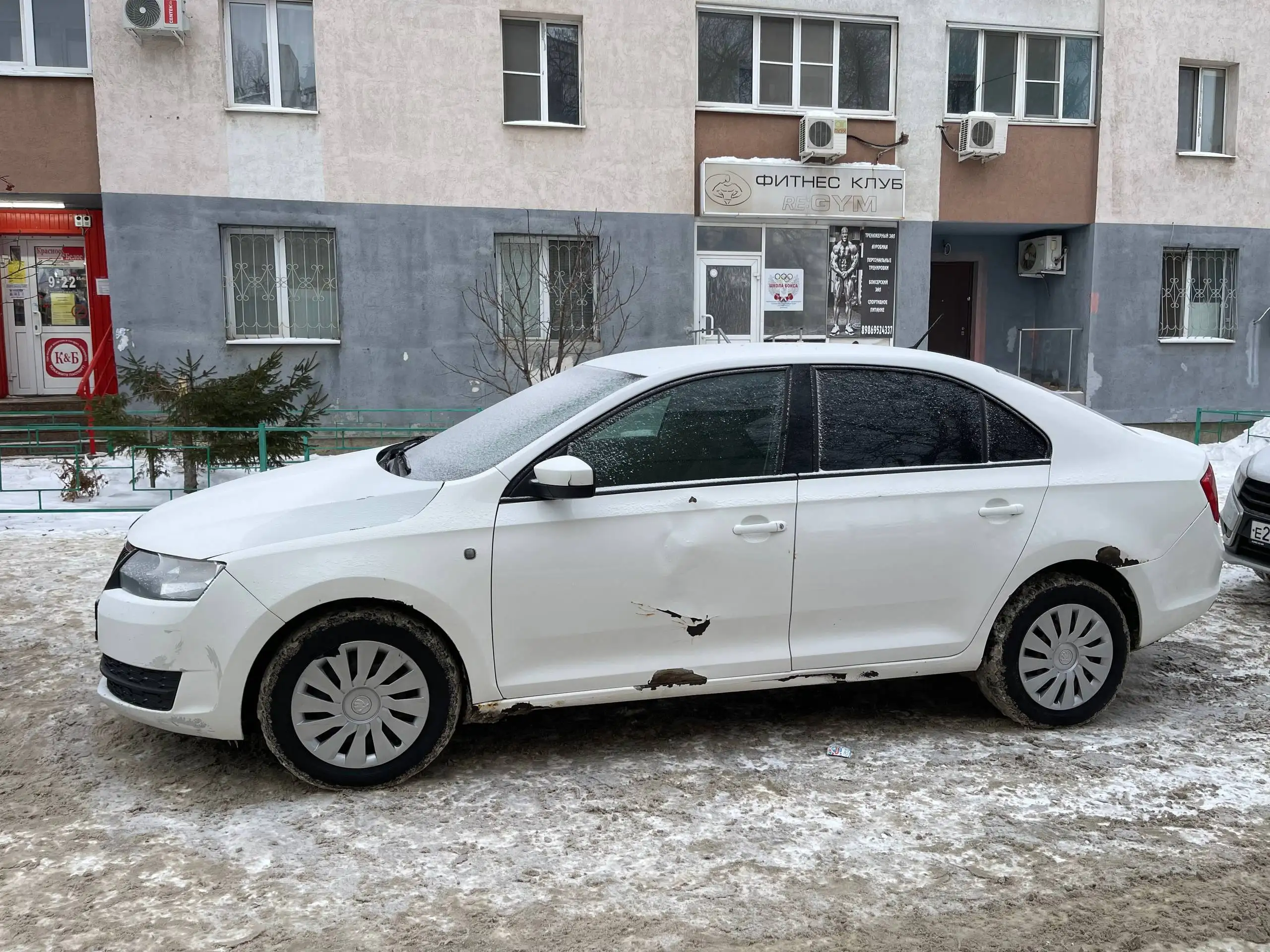Skoda Rapid 2015 года с двигателем 1.6 л механика - Авто в Самара