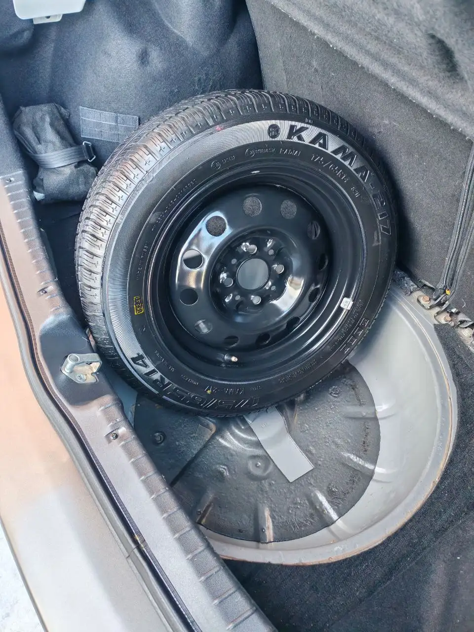 Продам Лада Калина хэтчбек 2017 года - Легковые автомобили (Авто) в Тольятти