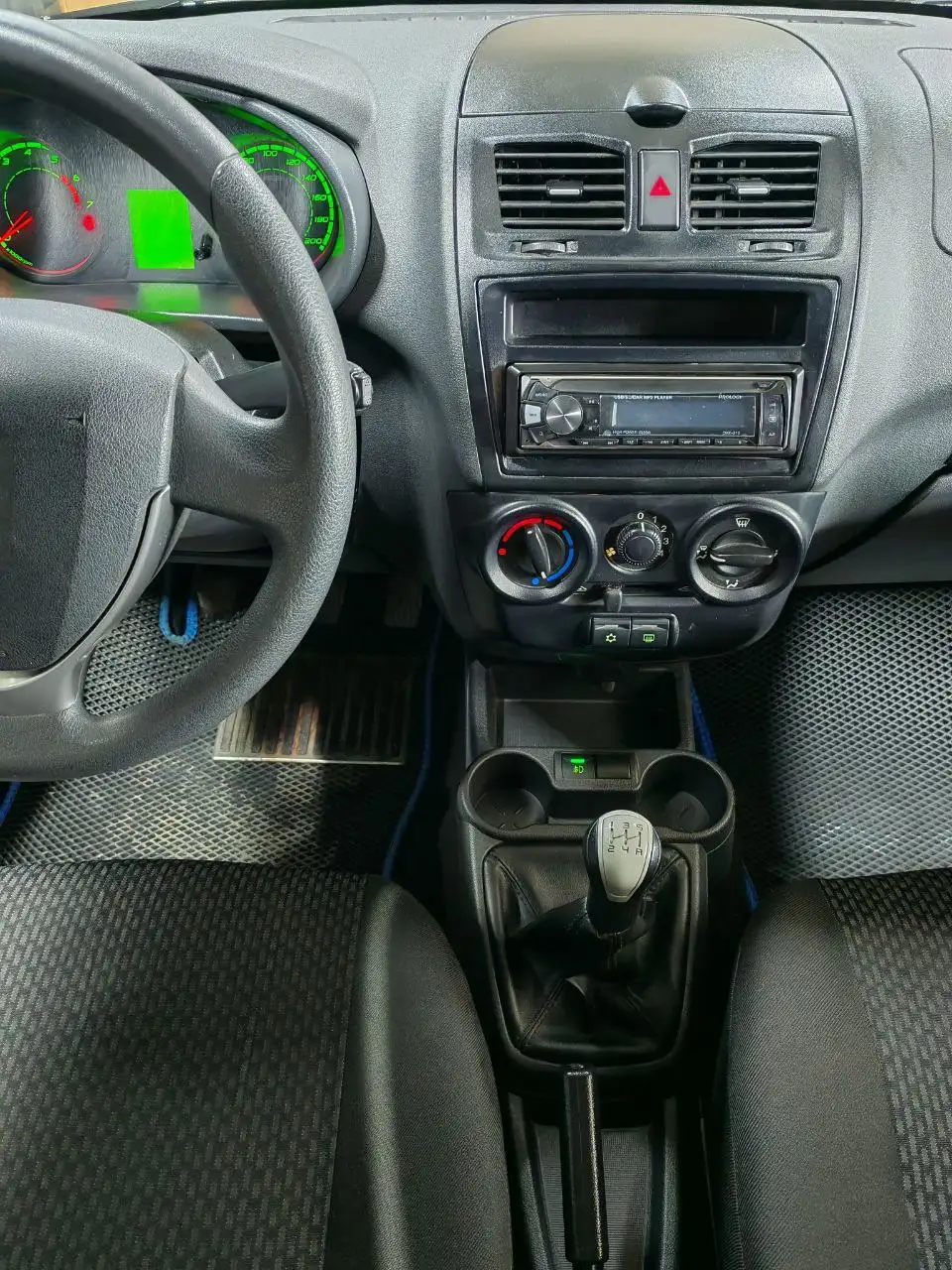 Продам Лада Калина хэтчбек 2017 года - Легковые автомобили (Авто) в Тольятти