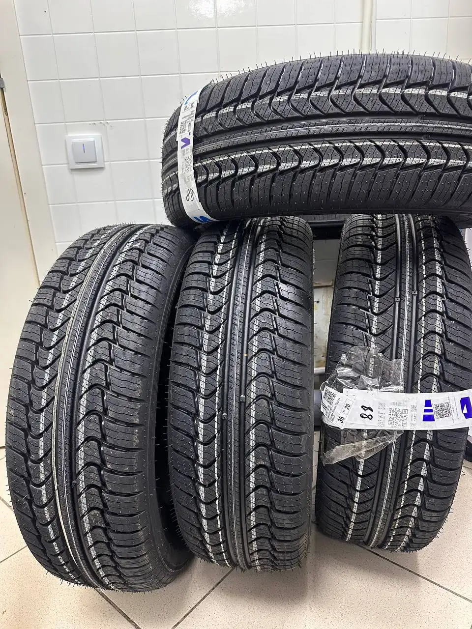 Продажа новых колес R16 215/65 Кама - Шины и диски (Авто) в Самара