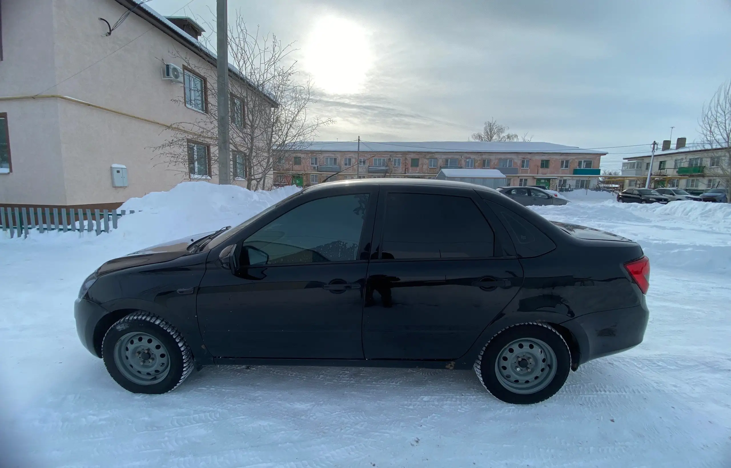 LADA Granta 2014 г. в хорошем состоянии - Легковые автомобили (Авто) в Самара