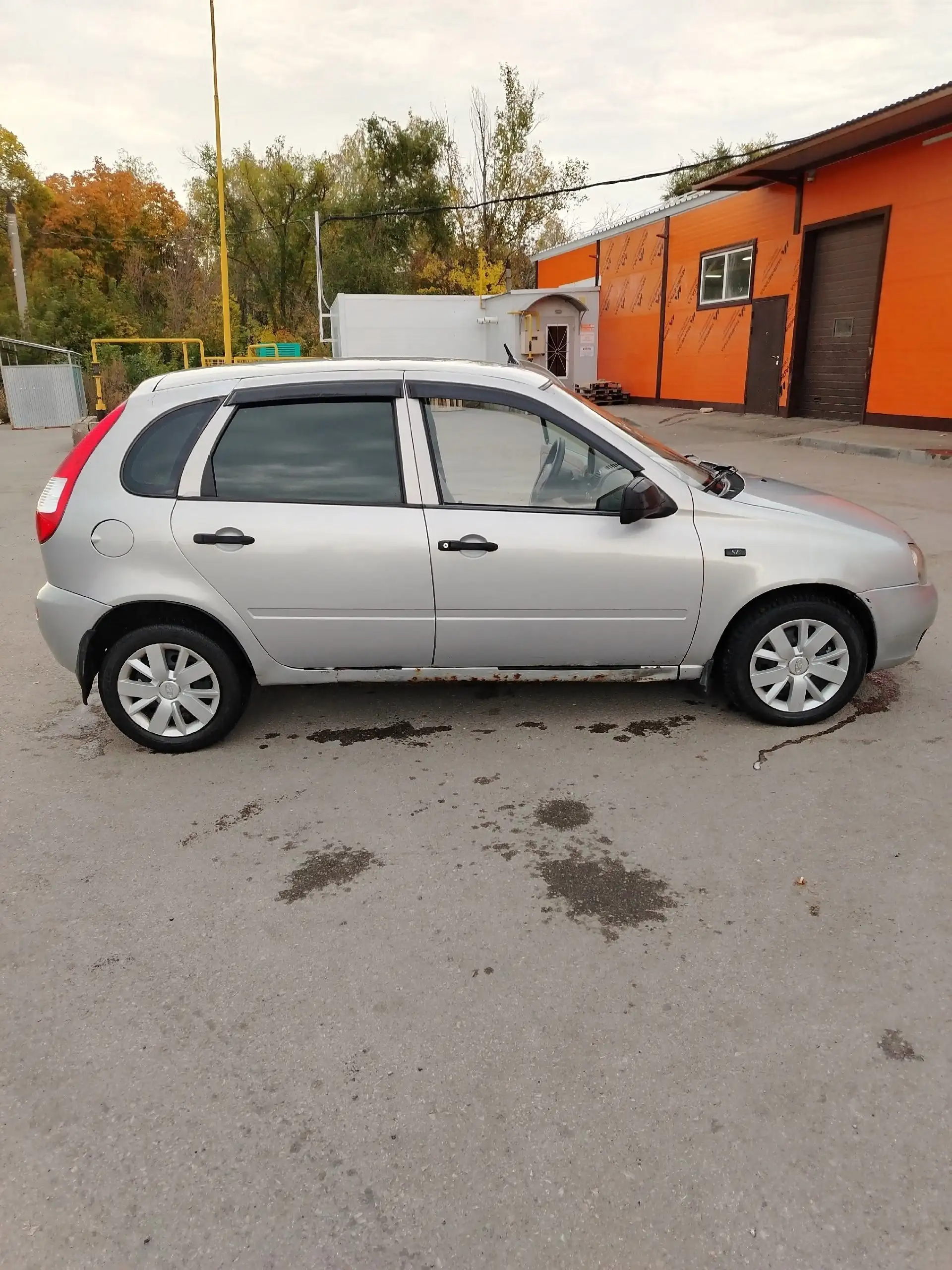 Продажа Lada Kalina с обширными замененными деталями и аудиосистемой - Легковые автомобили (Авто) в Сызрань