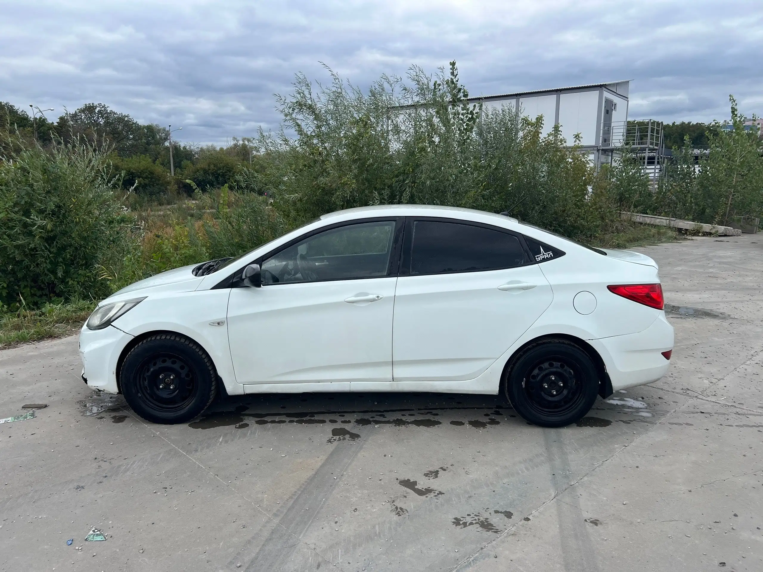 Продажа Hyundai Solaris 2014 года выпуска - Легковые автомобили (Авто) в Тольятти