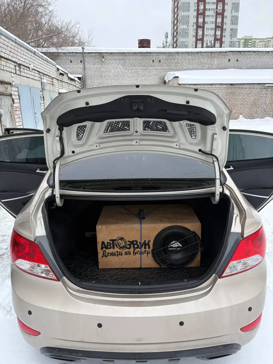 Продажа Hyundai Solaris 2014 года с полным техобслуживанием и доп. оборудованием - Легковые автомобили (Авто) в Самара