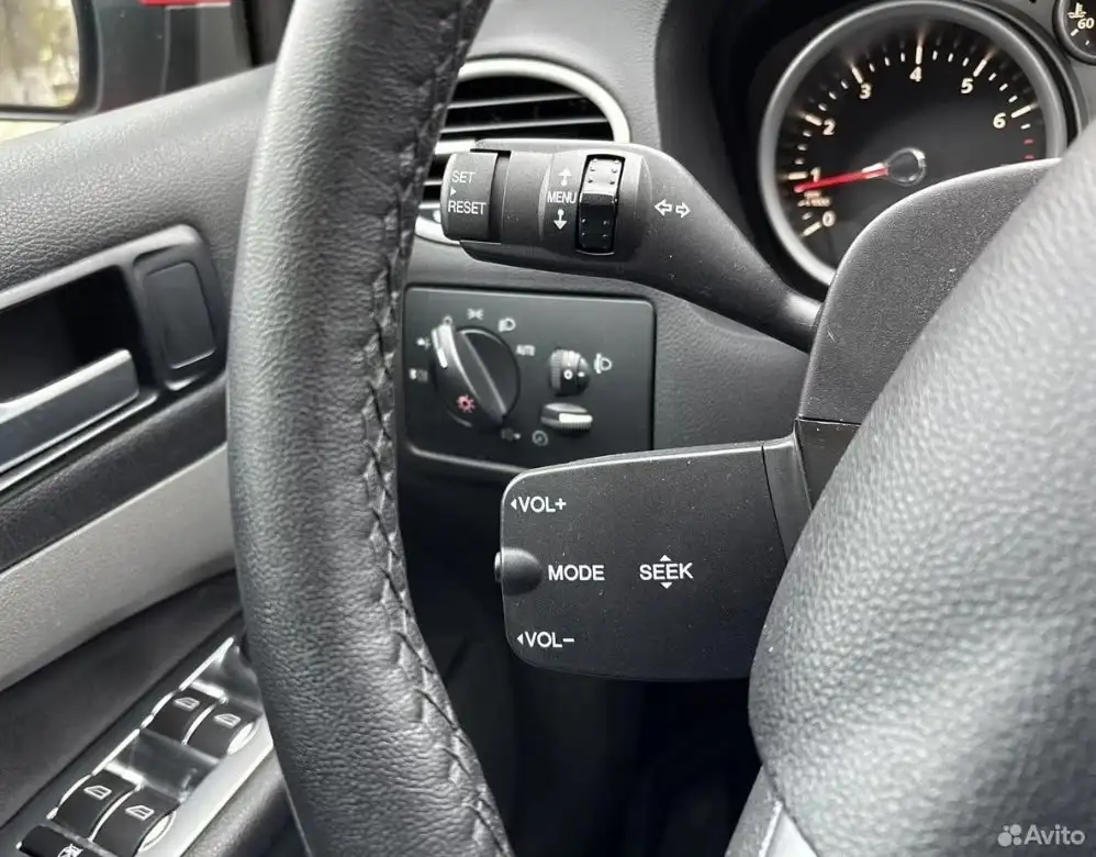 Ford Focus 2 Restyling 2011 года в отличном состоянии - Легковые автомобили (Авто) в Октябрьский