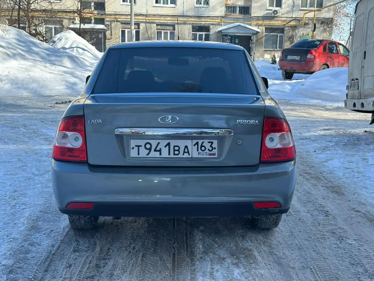 Lada Priora Седан 2013 г.в. в отличном состоянии - Легковые автомобили (Авто) в Самара