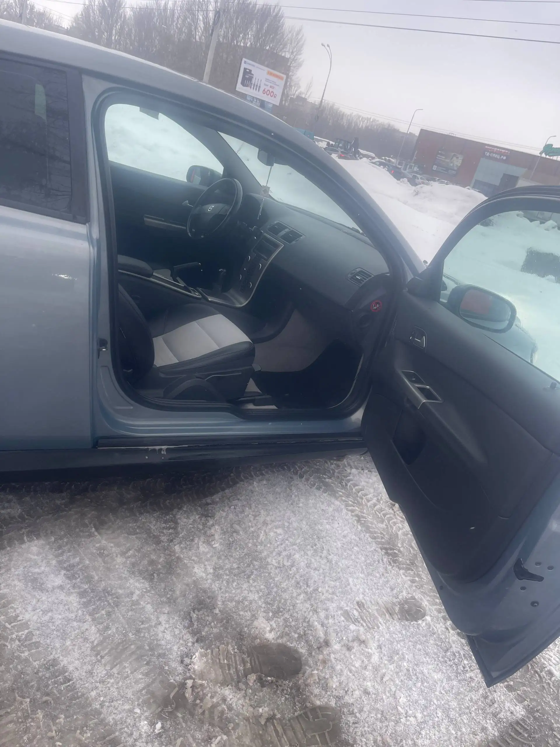 Volvo C30 2008 года в отличном состоянии с новым мотором - Легковые автомобили (Авто) в Тольятти