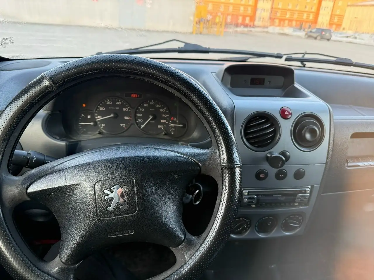 Пежо партнер 2010 года - Легковые автомобили (Авто) в Тольятти