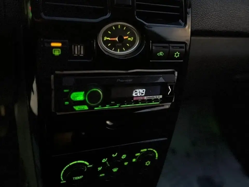 LADA Priora 2011 200000 км отличное состояние - Легковые автомобили (Авто) в Чапаевск