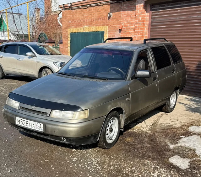 ВАЗ 2111 2002 года выпуска в Тольятти - Шины в Тольятти