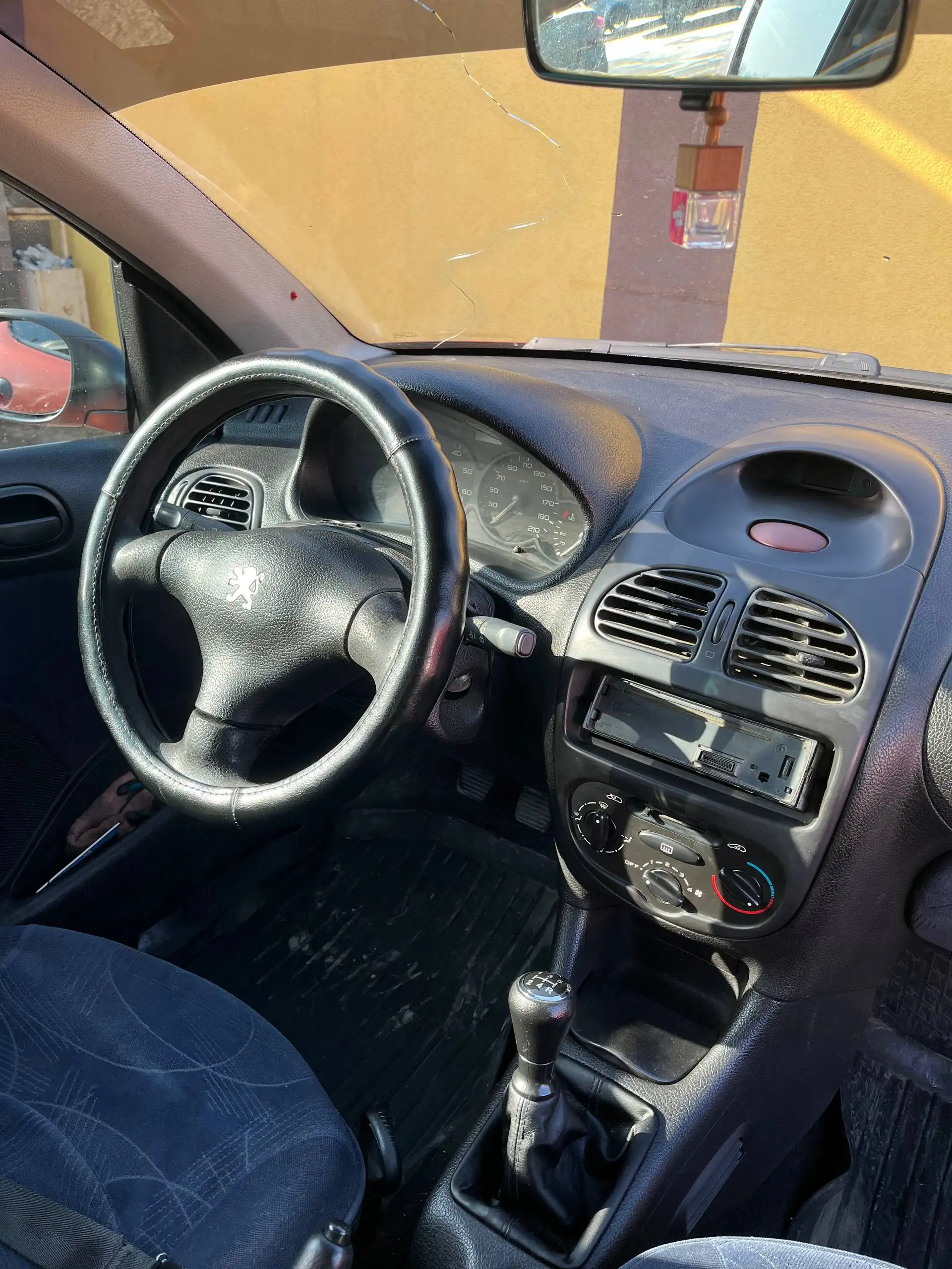 Продажа Peugeot 206 2001 года - Авто в Самара