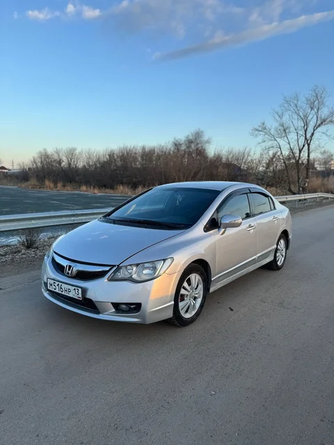 Honda Civic 2007, пробег 300 000 км, 1.8L МКПП - частное объявление в Чапаевск