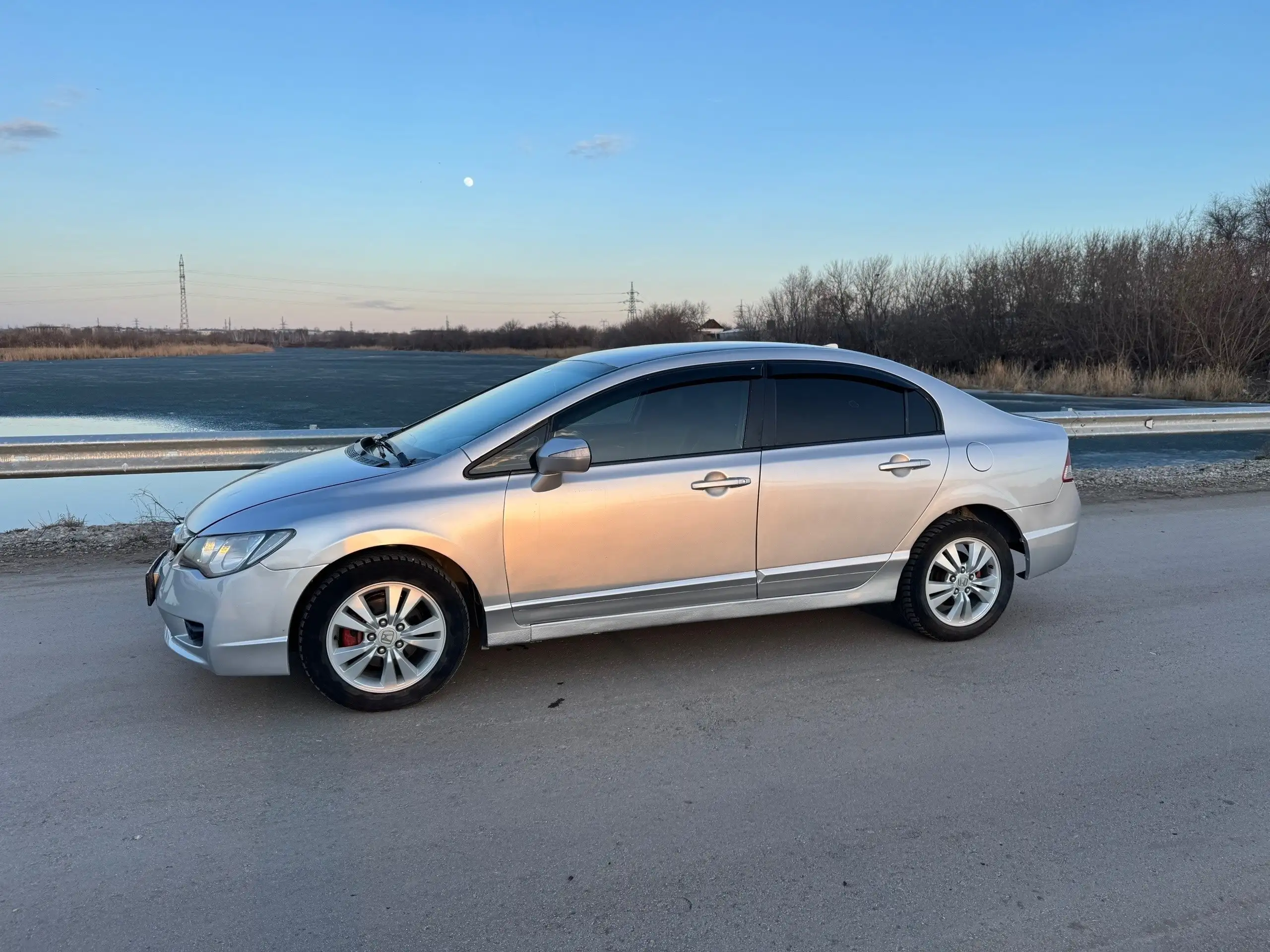 Honda Civic 2007, пробег 300 000 км, 1.8L МКПП - Авто в Чапаевск