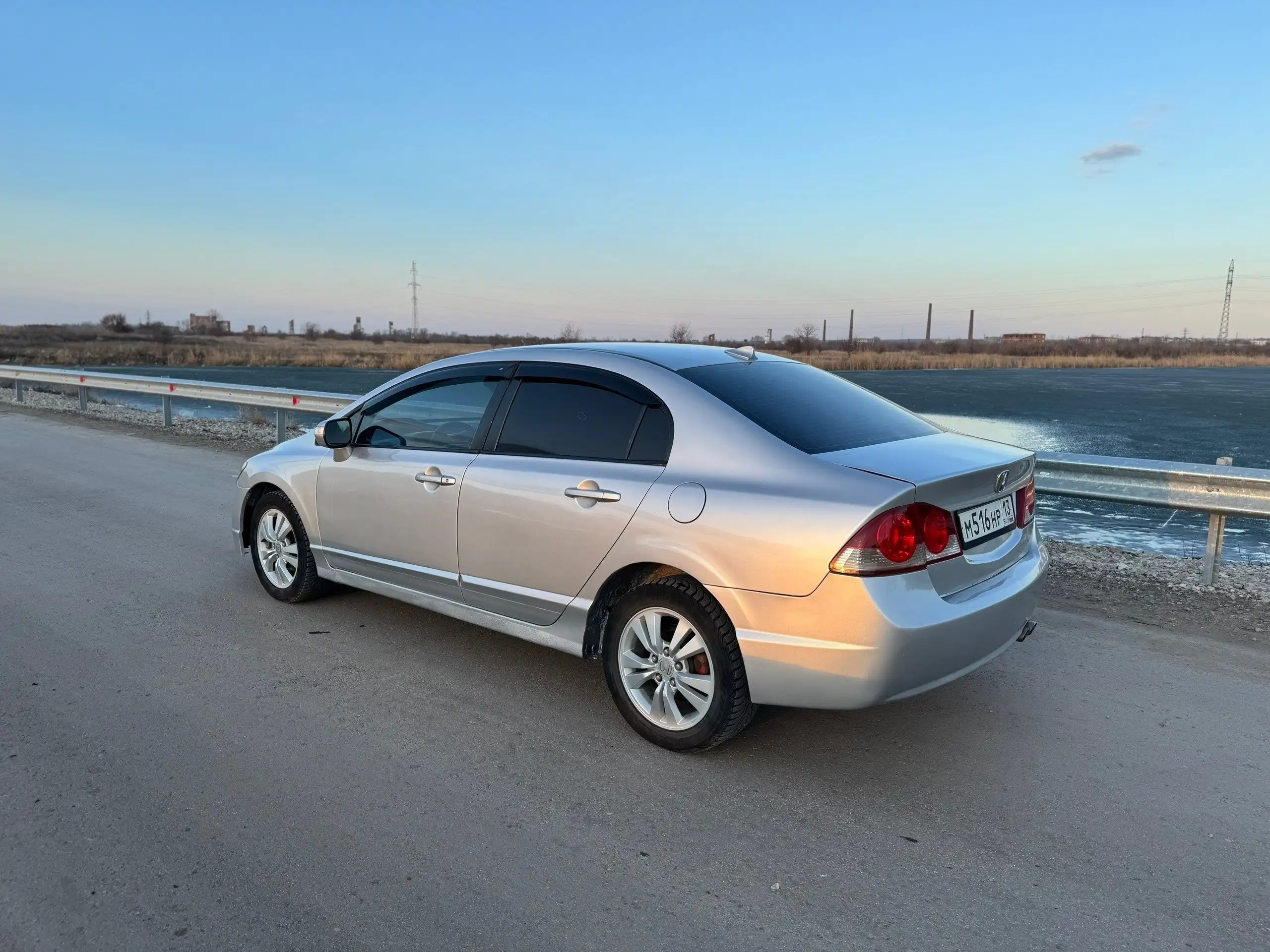 Honda Civic 2007, пробег 300 000 км, 1.8L МКПП - Авто в Чапаевск