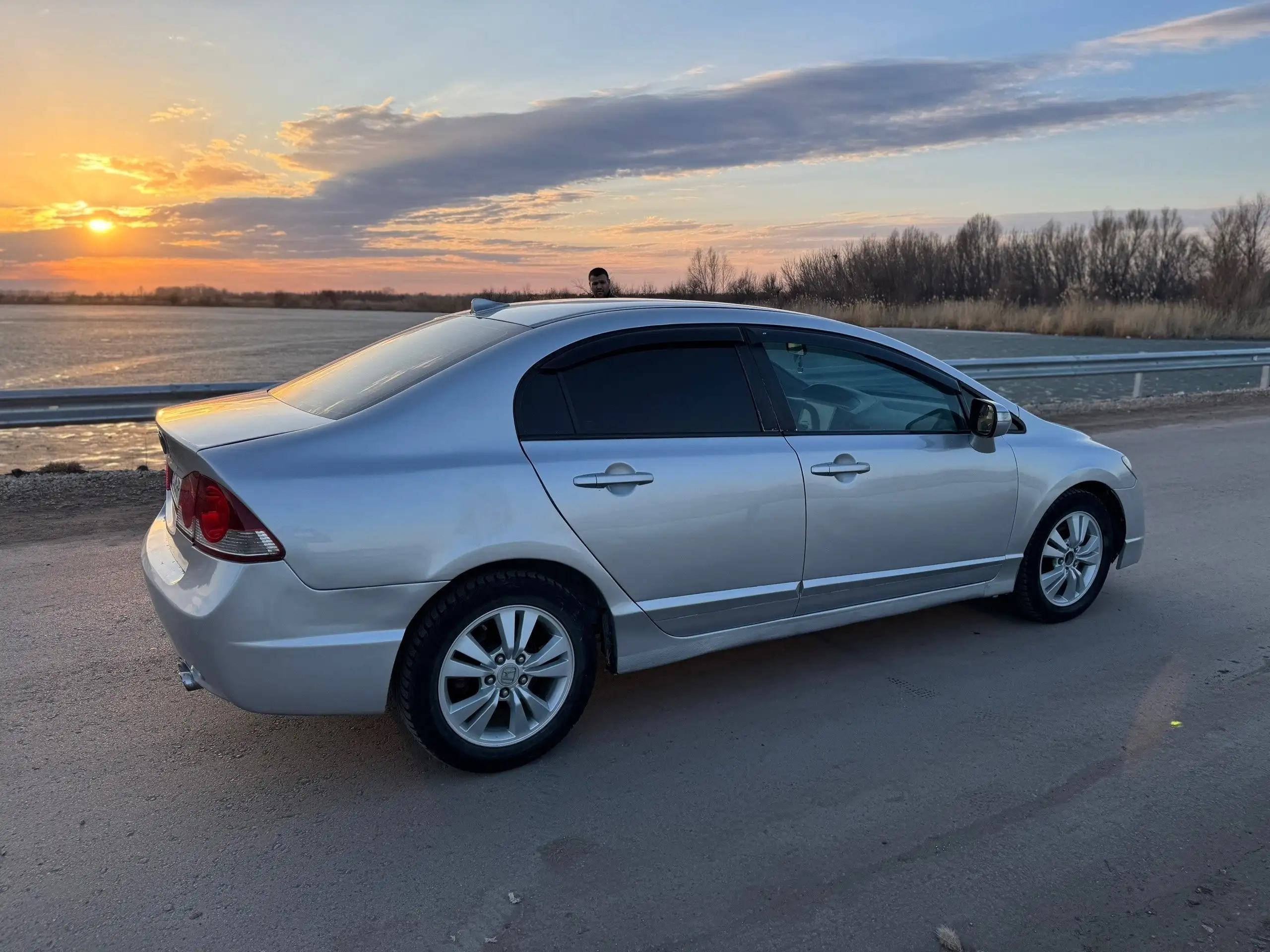 Honda Civic 2007, пробег 300 000 км, 1.8L МКПП - Авто в Чапаевск
