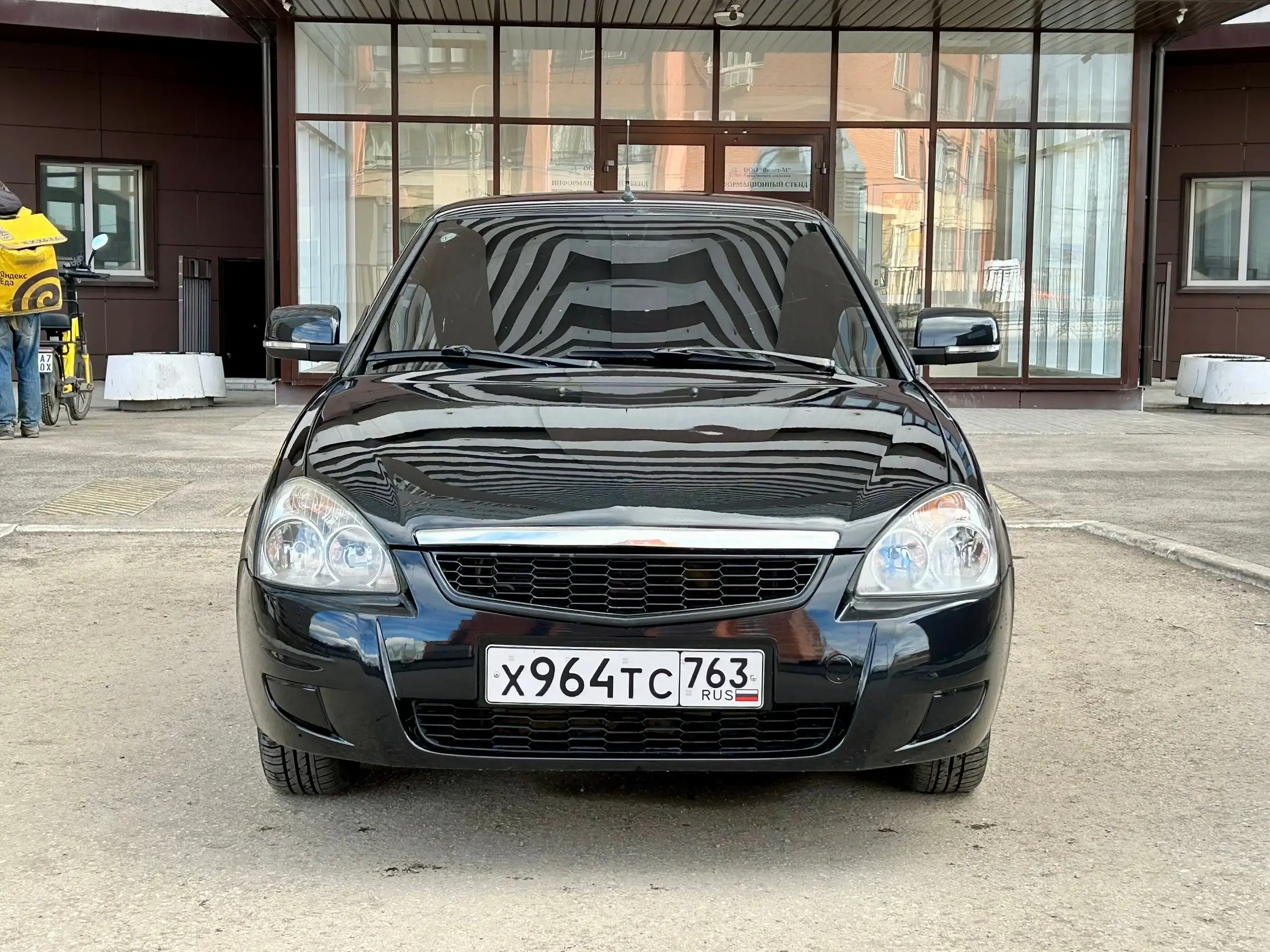 Лада Приора 2011 года в хорошей комплектации - Легковые автомобили (Авто) в Самара