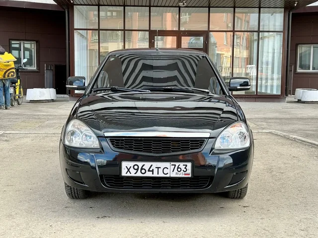 Лада Приора 2011 года в хорошей комплектации - Авто в Самара
