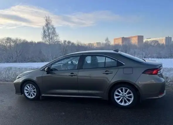 Toyota Corolla 2021 в отличном состоянии - Легковые автомобили (Авто) в Самара
