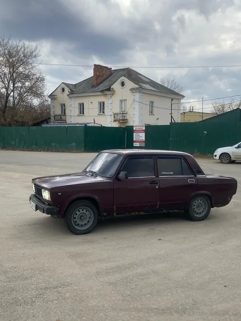 ВАЗ 2105 2006 года с мотором часики и новой ходовой - Авто в Новокуйбышевск