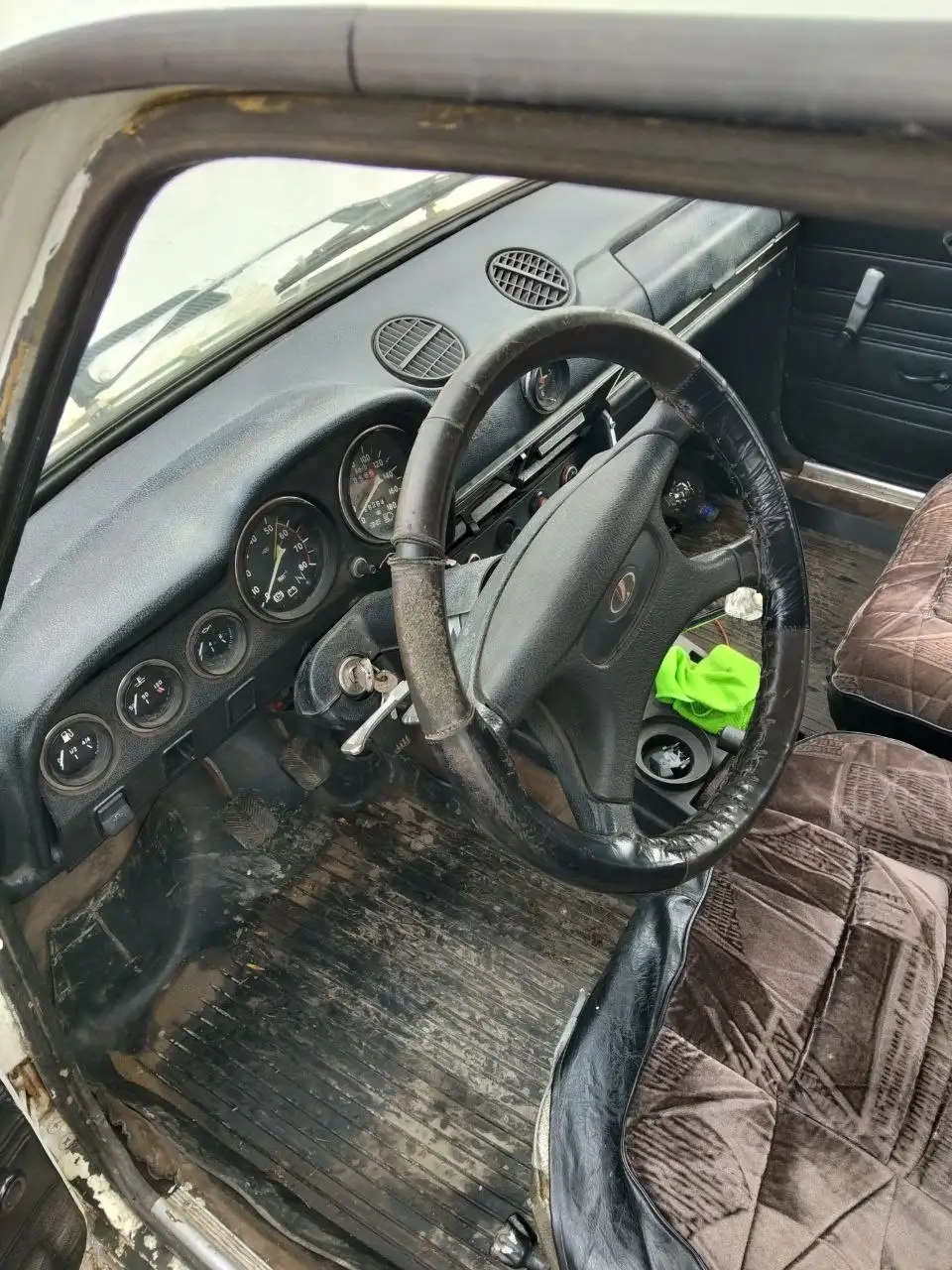 ВАЗ 2106 1993 года с пробегом 90000 км - Легковые автомобили (Авто) в Самара