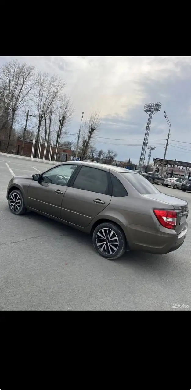 Продам Лада Гранта 2024 года с пробегом 35000 км - Легковые автомобили (Авто) в Тольятти