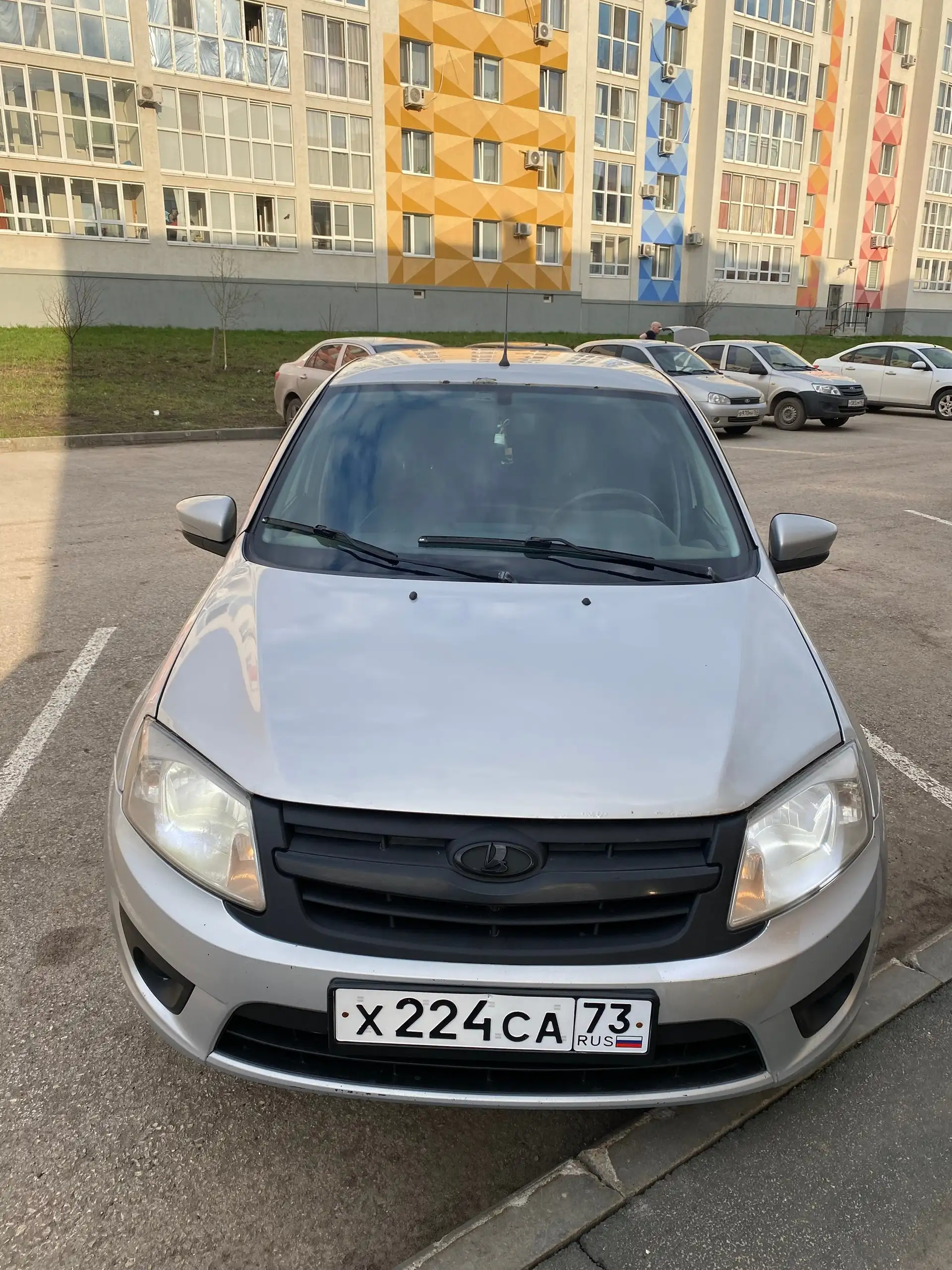 Продажа Лада Гранта Лифтбек 2014 года - Легковые автомобили (Авто) в Самара