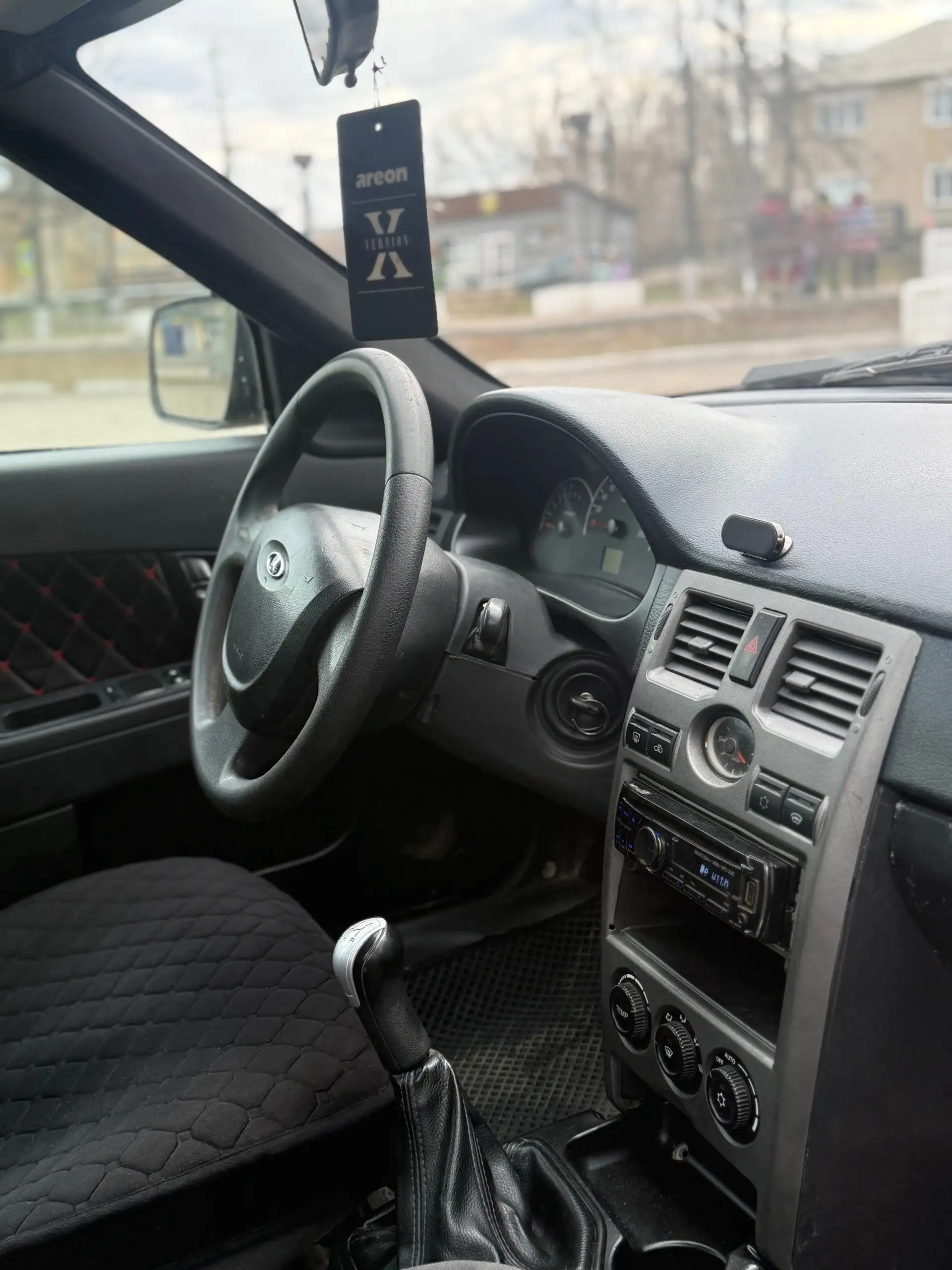 Lada Priora 2012 года выпуска, пробег 200000 км - Легковые автомобили (Авто) в Сызрань